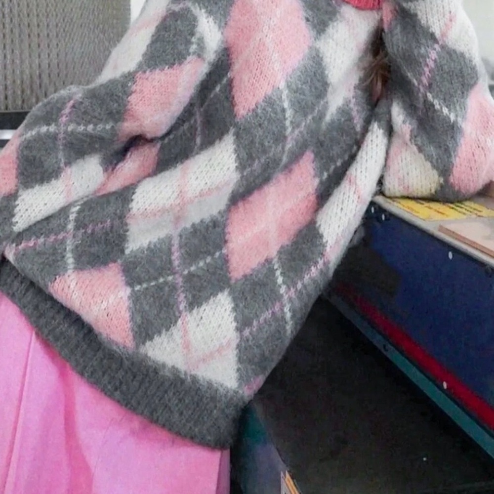 Argyle Pattern Pink and Gray Sweater - Picture 3 of 4
